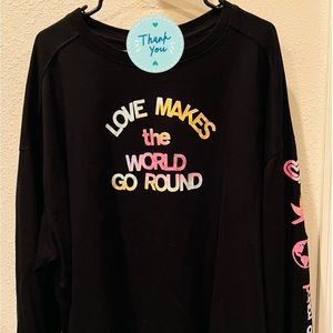 Old Navy Sweater, Loves makes the world go around, Black, 4X
